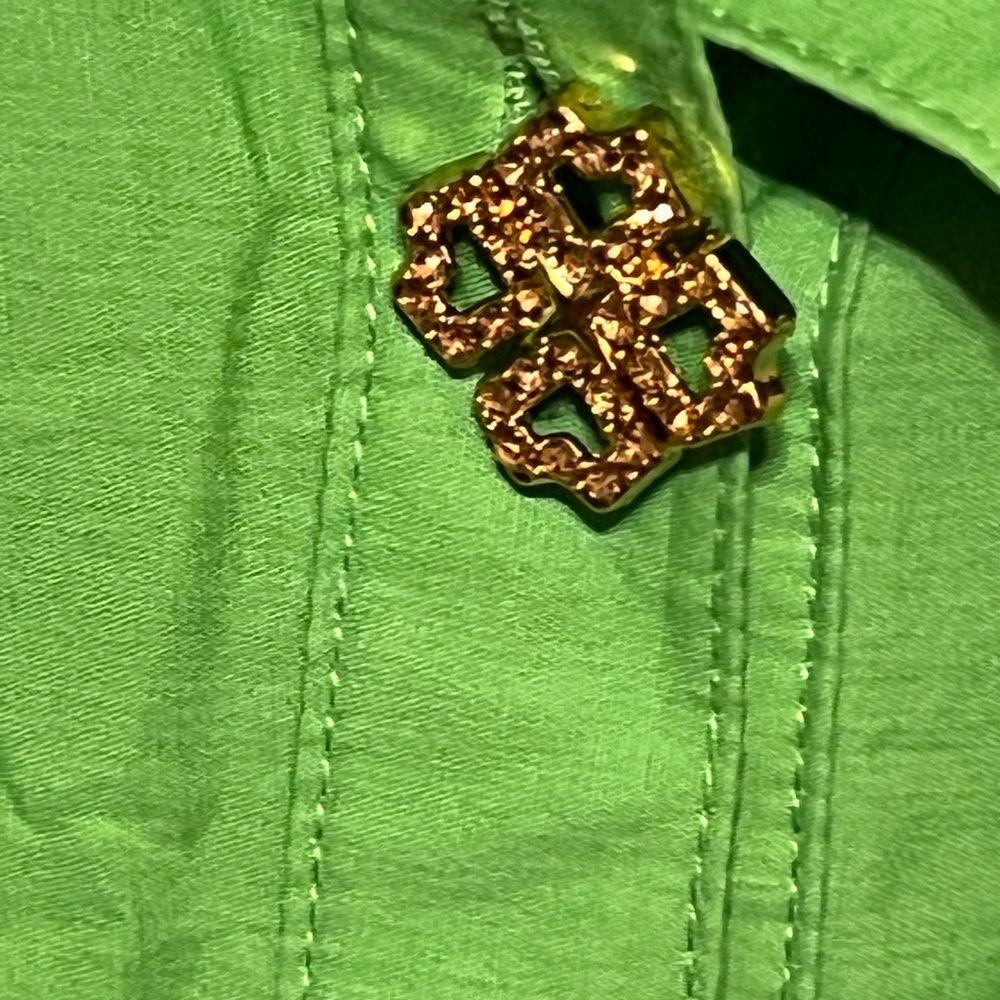 QUEEN OF SPARKLES Green Button-Front Dress with Sequin Shamrock Shoulder Accents - Picture 8 of 9
